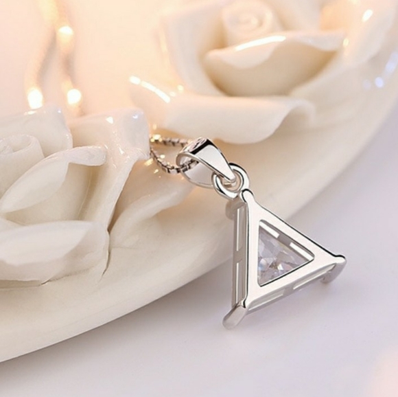 NEW S925 Trillion Cut Diamond Triangle Necklace - Picture 4 of 10